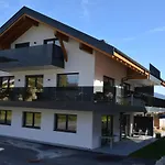 Διαμέρισμα Our's Living Penthouse - Private Sauna - Near Kitzbueheler Alpen Lift *