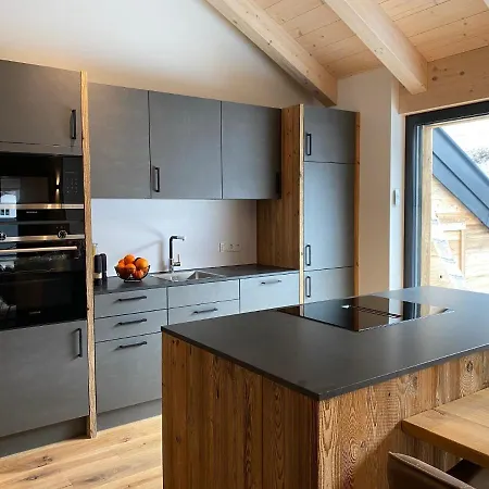 Our's Living Penthouse - Private Sauna - Near Kitzbueheler Alpen Lift * ホラースバッハ・イム・ピンツガウ