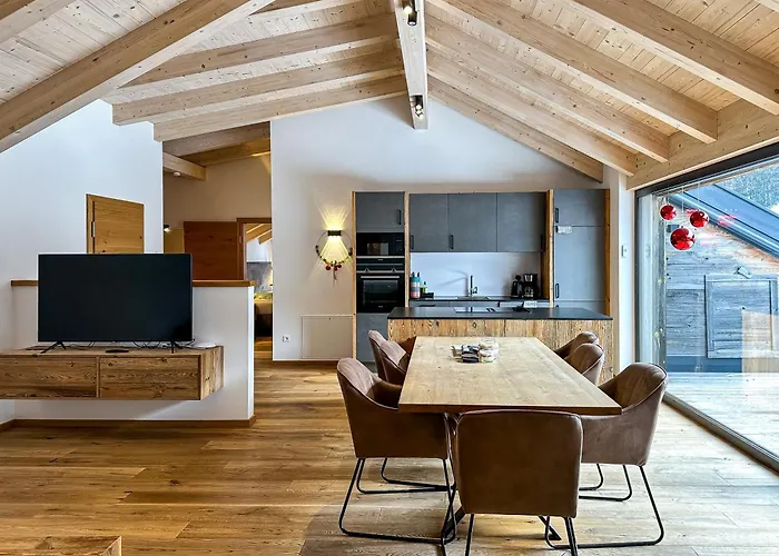 Our's Living Penthouse - Private Sauna - Near Kitzbueheler Alpen Lift *