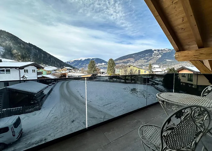 Our's Living Penthouse - Private Sauna - Near Kitzbueheler Alpen Lift *